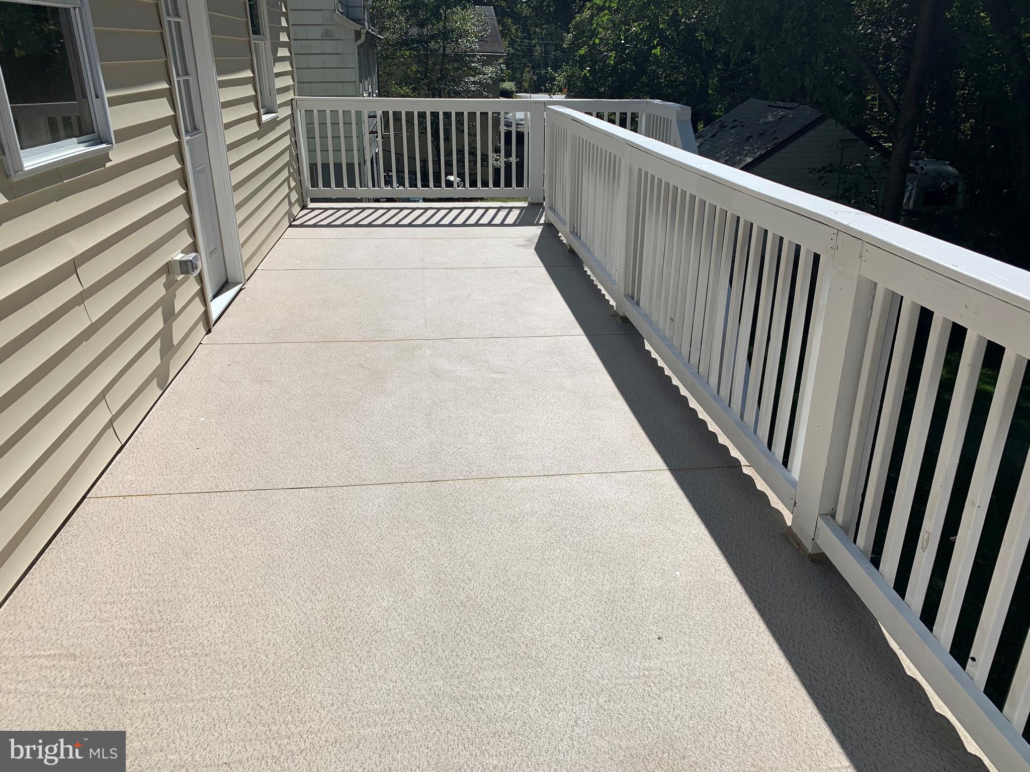 19120 Windsor Road Triangle, VA 22172 - Photo 19 of 24 Back Deck