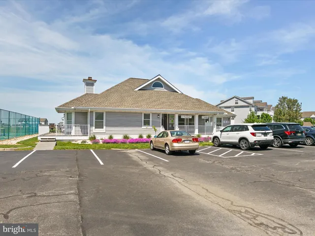 $565,000 | 37114 Pinehurst Court, Unit 91, Ocean View, DE 19970