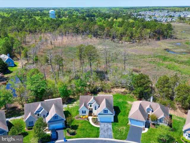 $565,000 | 37114 Pinehurst Court, Unit 91, Ocean View, DE 19970