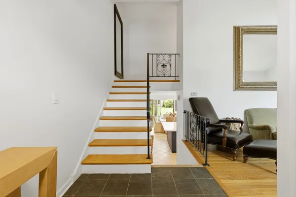 $415,000 | 3 Robin Hood Lane, Northfield, IL 60093