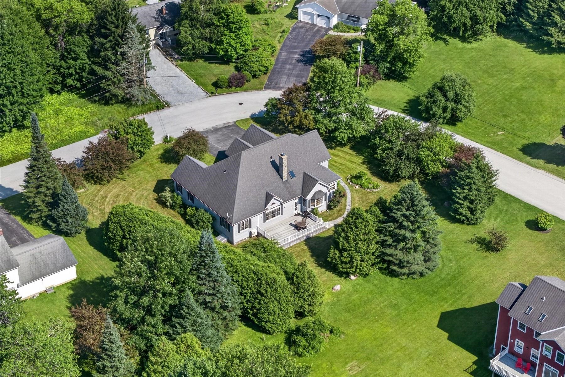 15 Tuttle Meadow Drive Rutland, VT 05701 - Photo 4 of 60