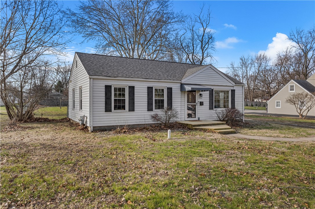 1351 West Pershing Road Decatur, IL 62526 - Photo 2 of 24 Gallery Image 2