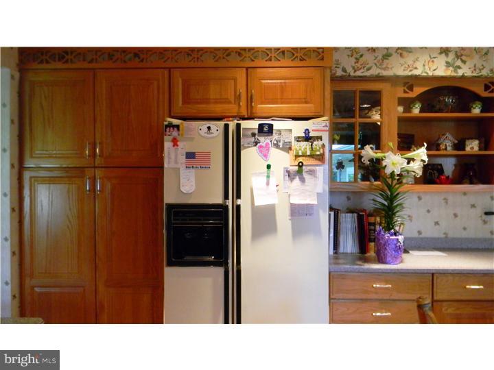 1 Baggaley Road Hamilton, NJ 08690 - Photo 6 of 18 Kitchen