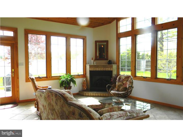 1 Baggaley Road Hamilton, NJ 08690 - Photo 10 of 18 Sun Room