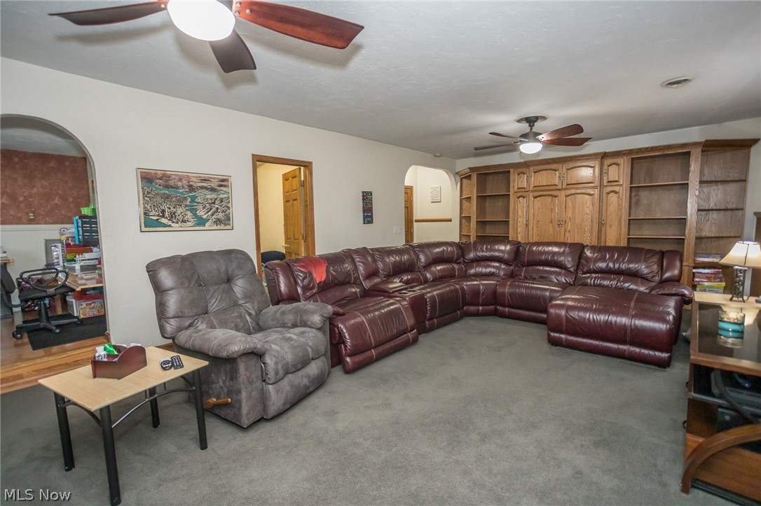 48943 Middle Ridge Road Amherst, OH 44001 - Photo 19 of 35