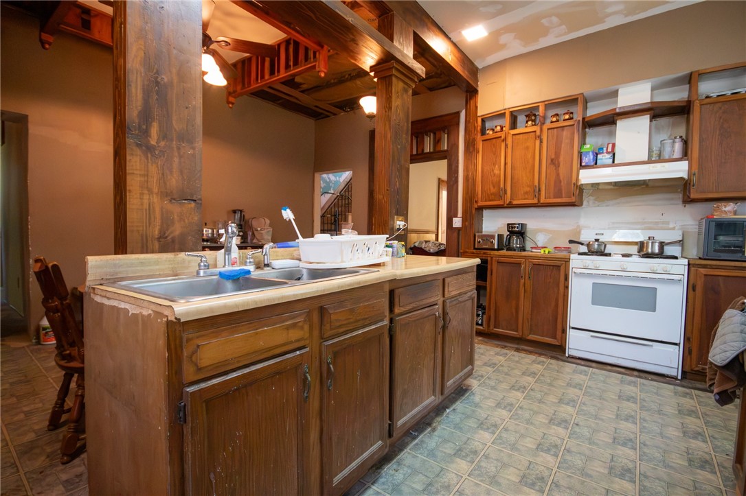8 Phelps Street Lyons, NY 14489 - Photo 5 of 50