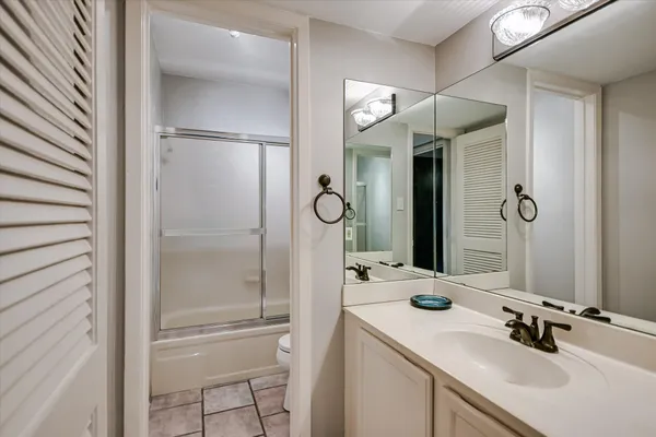 $484,900 | 1135 Barton Hills Drive, Unit 206, Austin, TX 78704