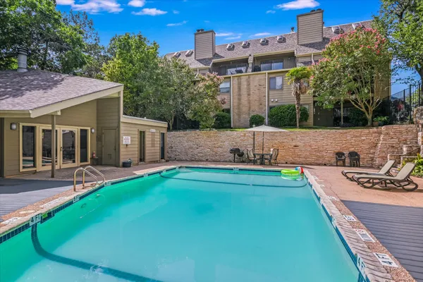 $484,900 | 1135 Barton Hills Drive, Unit 206, Austin, TX 78704