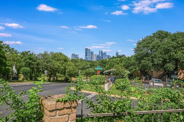 $484,900 | 1135 Barton Hills Drive, Unit 206, Austin, TX 78704