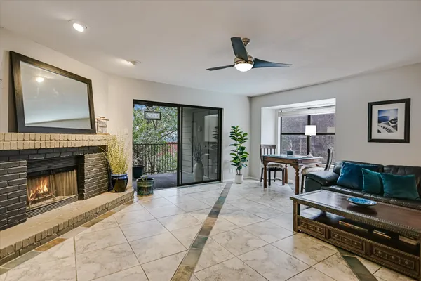$484,900 | 1135 Barton Hills Drive, Unit 206, Austin, TX 78704