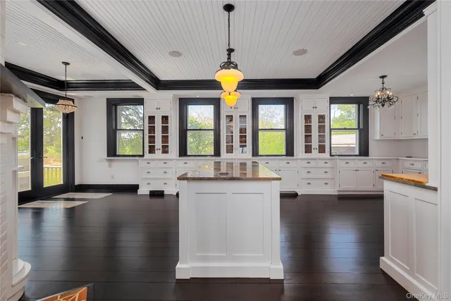 $2,900,000 | 150 Senix Avenue, Center Moriches, NY 11934