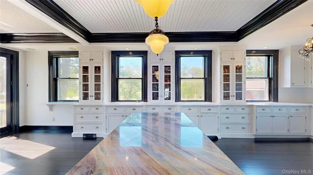 $2,900,000 | 150 Senix Avenue, Center Moriches, NY 11934