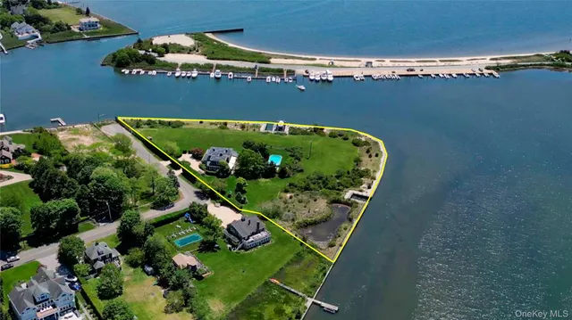 $2,900,000 | 150 Senix Avenue, Center Moriches, NY 11934