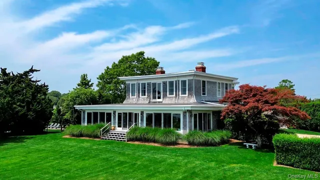 $2,900,000 | 150 Senix Avenue, Center Moriches, NY 11934