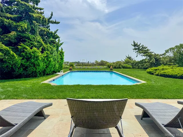 $2,900,000 | 150 Senix Avenue, Center Moriches, NY 11934