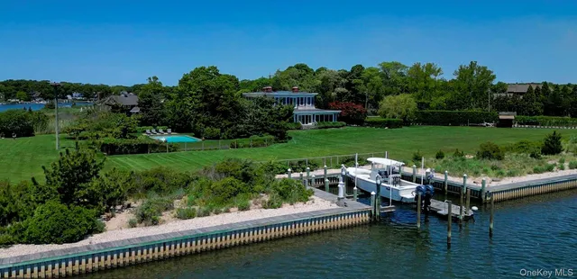 $2,900,000 | 150 Senix Avenue, Center Moriches, NY 11934