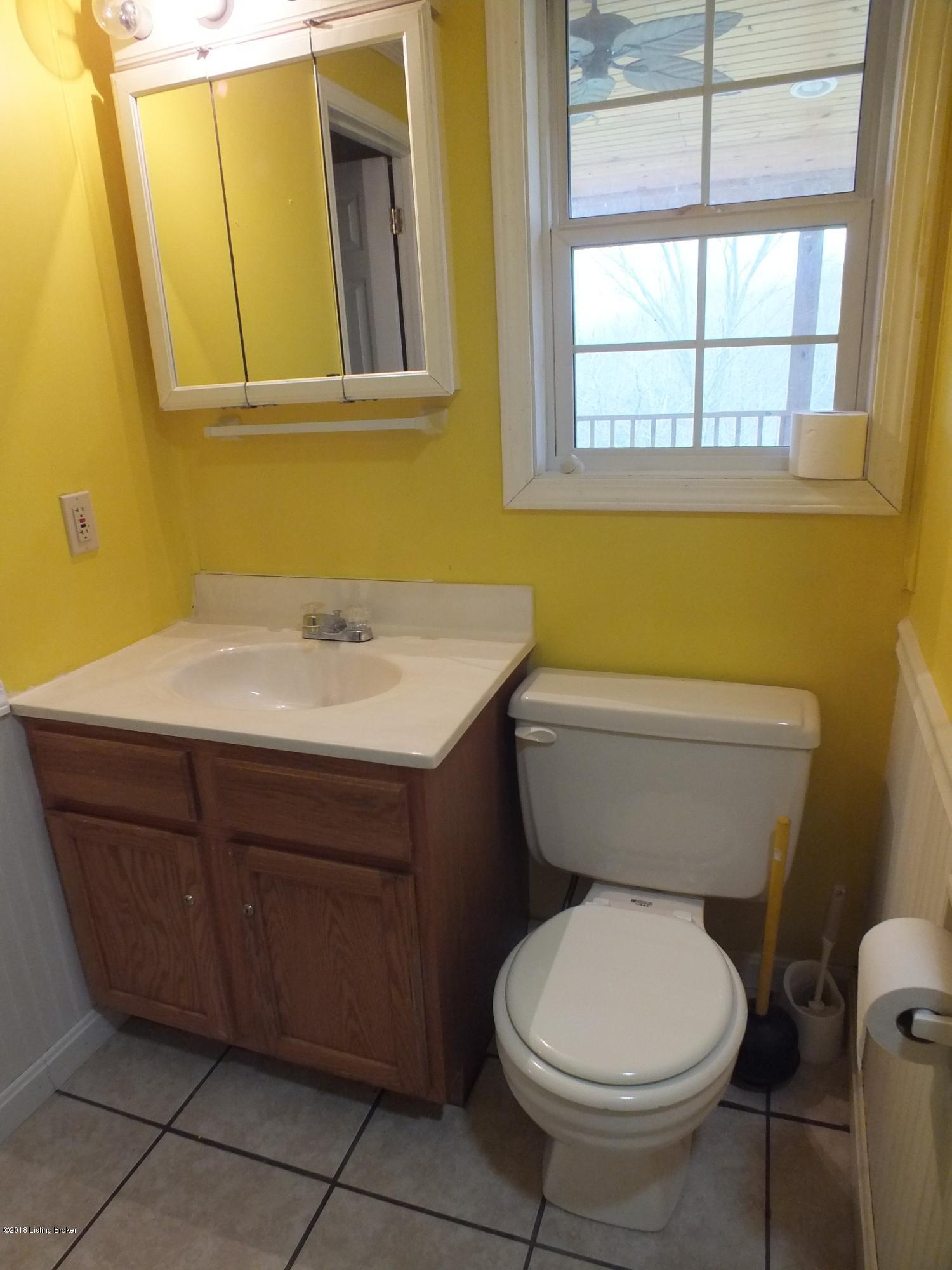 8920 Beaver Dam Road Caneyville, KY 42721 - Photo 6 of 29 Image00004Beaver Dam Rd