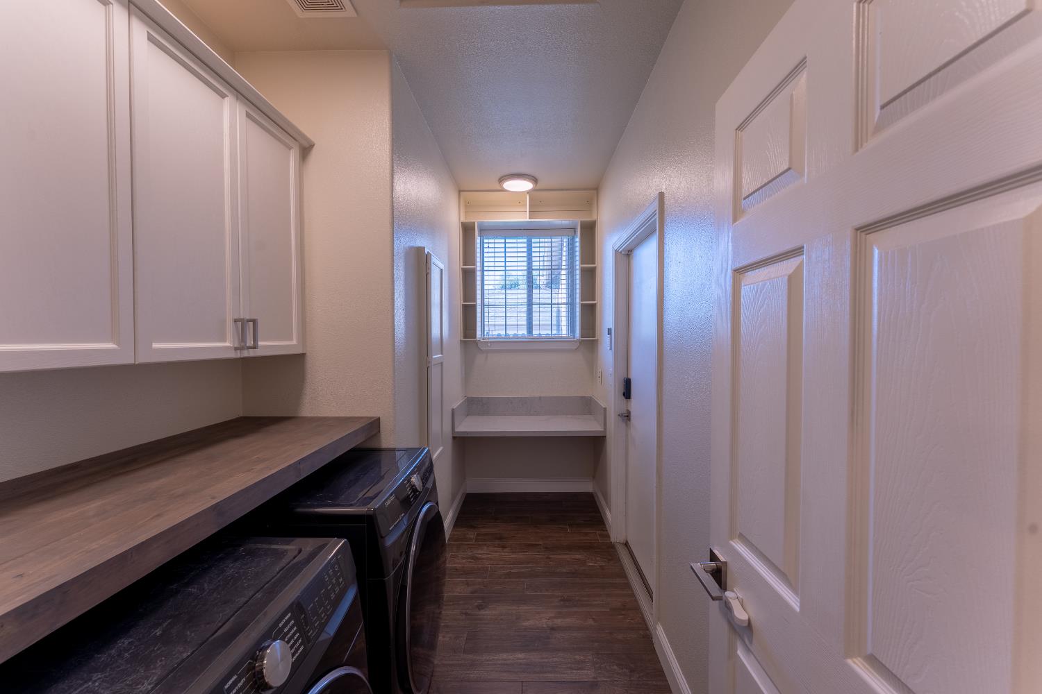 1963 Rialto Court Clovis, CA 93611 - Photo 19 of 36 a view of gallery with wooden floor