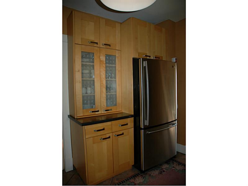 1565 Anderson Road Pittsburgh, PA 15209 - Photo 12 of 22 Kitchen. A lot of storage in kitchen.