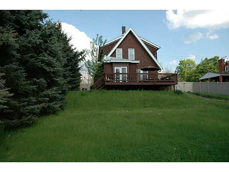 1565 Anderson Road Pittsburgh, PA 15209 - Photo 17 of 22 Exterior Back.