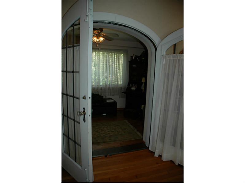 1565 Anderson Road Pittsburgh, PA 15209 - Photo 7 of 22 Den.