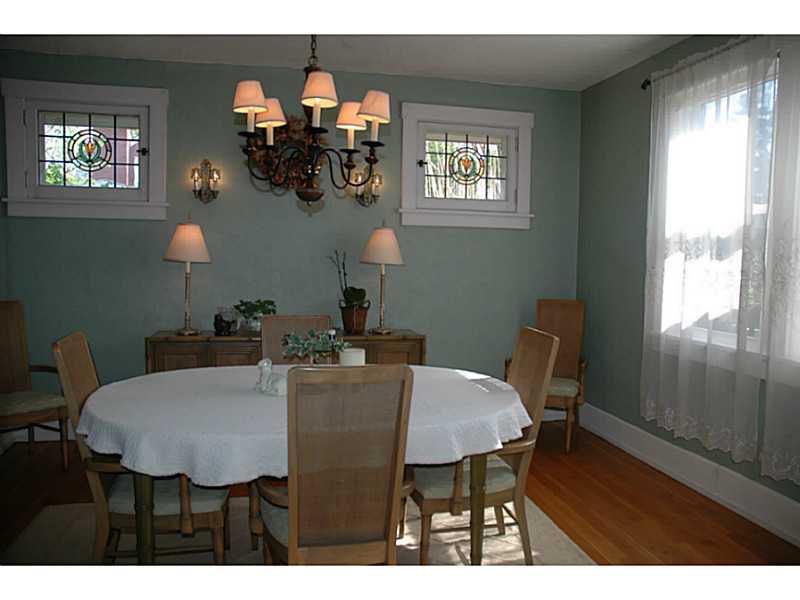 1565 Anderson Road Pittsburgh, PA 15209 - Photo 9 of 22 Dining Room. Many windows in dining room.