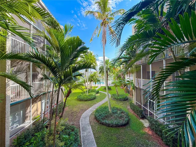 $270,000 | 21121 Southwest 85th Avenue, Unit 216, Cutler Bay, FL 33189