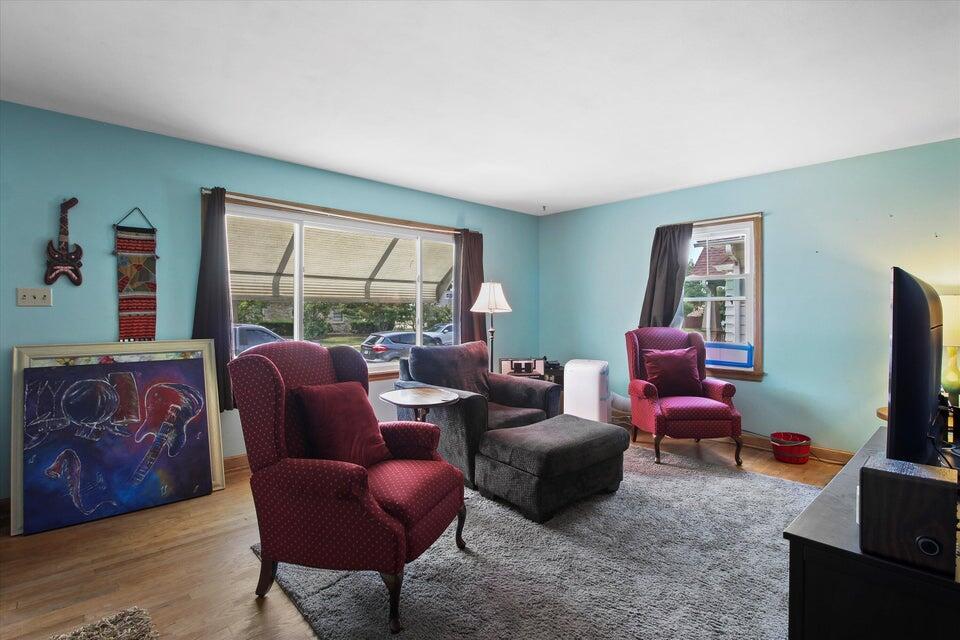 3914 West Scott Street, Unit 3916 West Milwaukee, WI 53215 - Photo 17 of 21 Lower Living 2