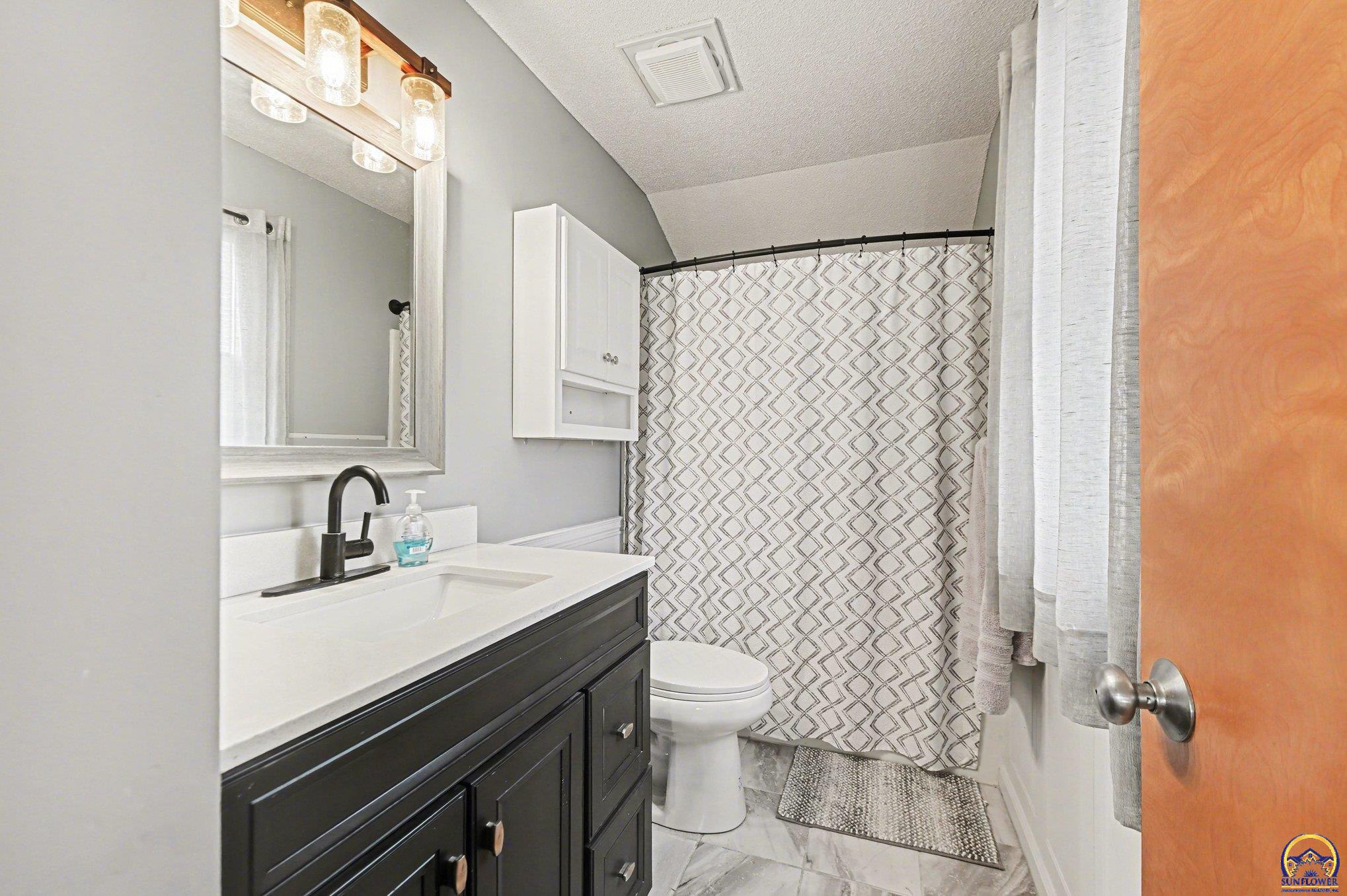 5649 Southwest 36th Street Topeka, KS 66614 - Photo 20 of 31