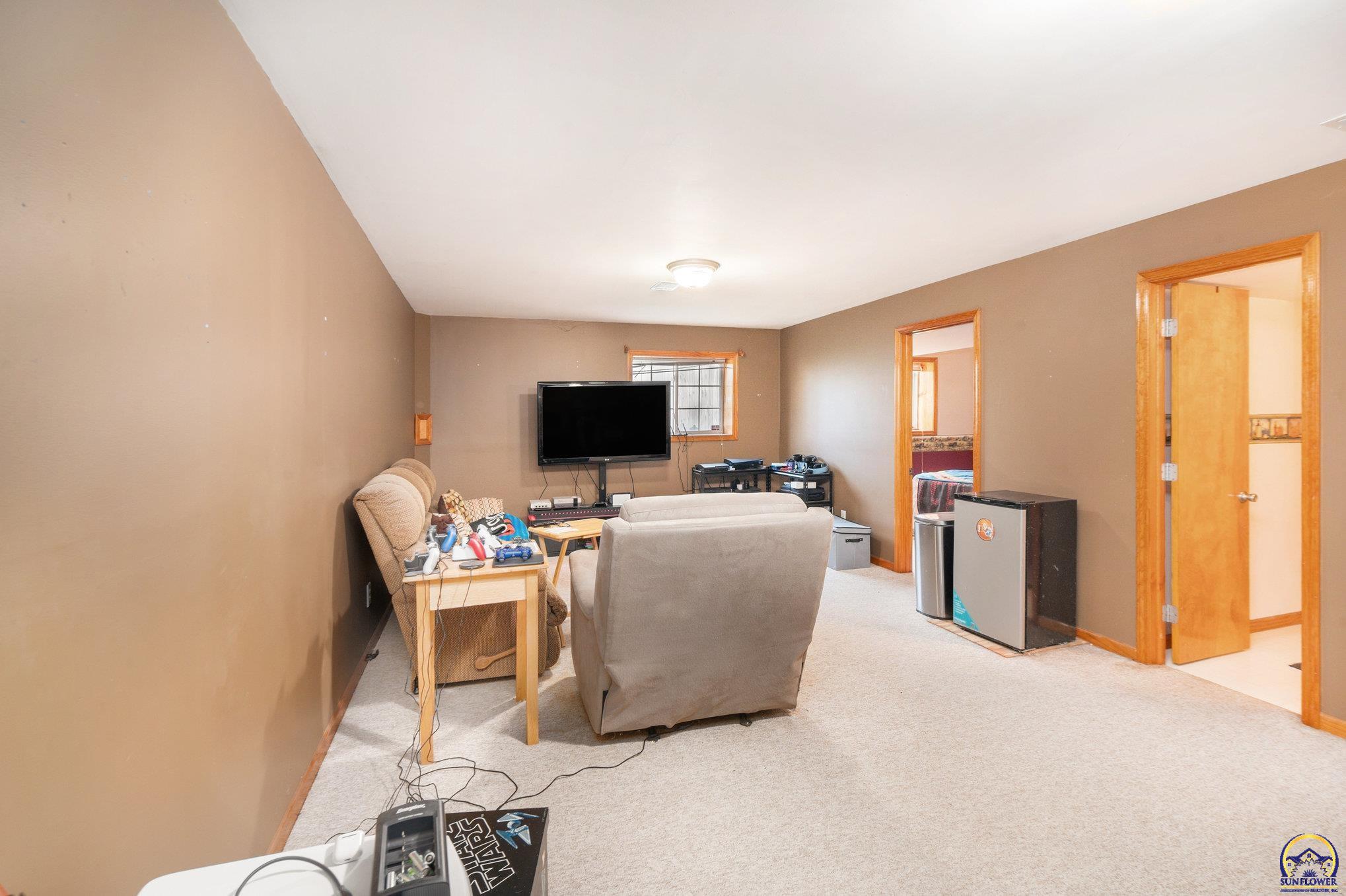 5649 Southwest 36th Street Topeka, KS 66614 - Photo 21 of 31