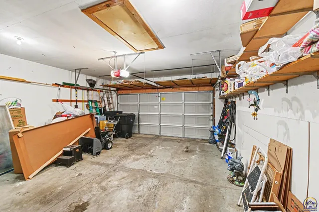 $329,900 | 5649 Southwest 36th Street, Topeka, KS 66614