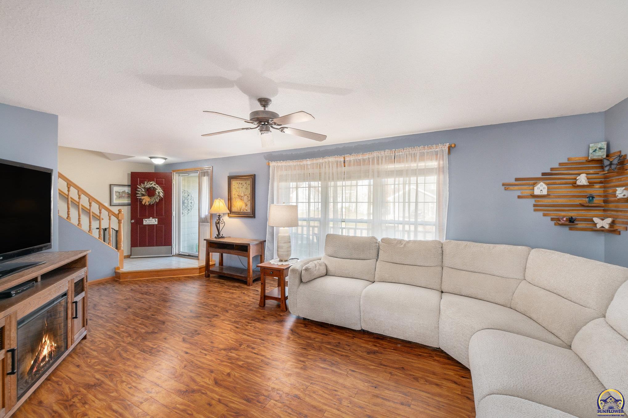 5649 Southwest 36th Street Topeka, KS 66614 - Photo 7 of 30