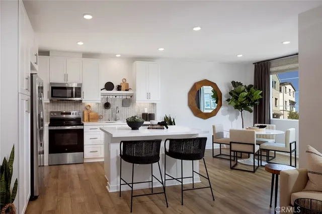 $379,990 | 12937 Paradiso Drive, Unit 303, Eastvale, CA 92880