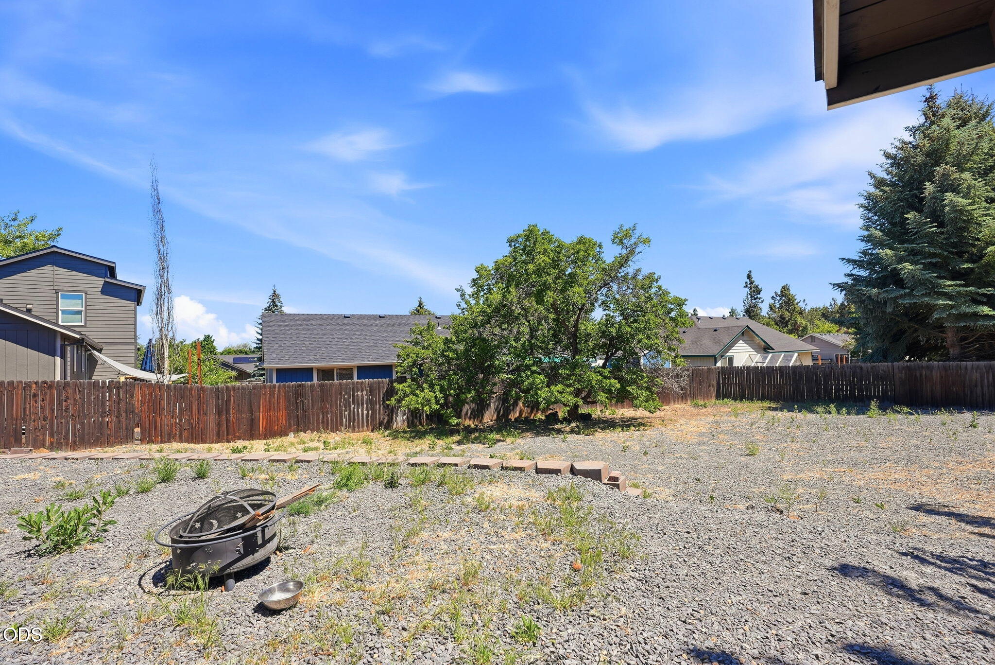 1975 Northeast Butler Market Road Bend, OR 97701 - Photo 20 of 37