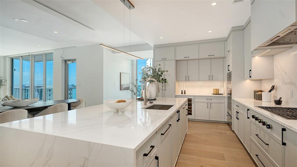 253 Golden Gate Point, Unit 703 Sarasota, FL 34236 - Photo 12 of 51