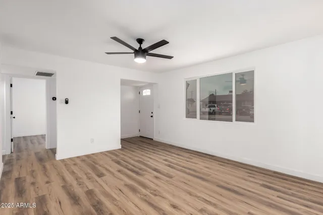 $349,900 | 3009 West Alice Avenue, Phoenix, AZ 85051