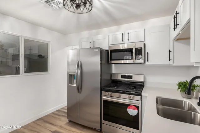 $349,900 | 3009 West Alice Avenue, Phoenix, AZ 85051