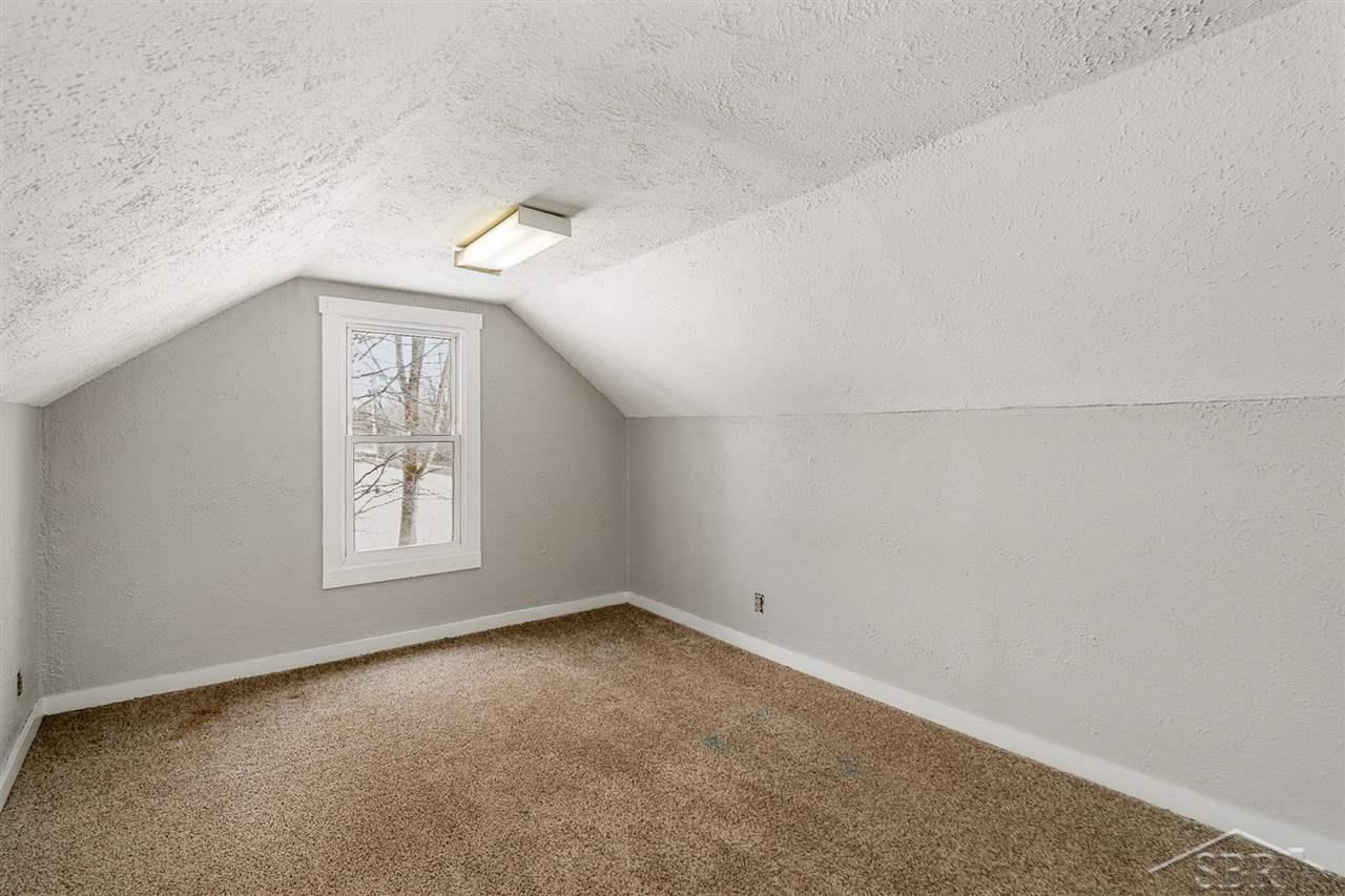 2108 Smiths Crossing Road Midland, MI 48640 - Photo 11 of 16
