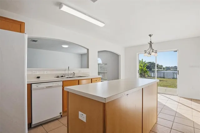 $284,900 | 1046 Brenton Leaf Drive, Ruskin, FL 33570