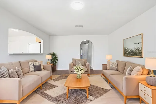 $284,900 | 1046 Brenton Leaf Drive, Ruskin, FL 33570