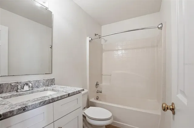 $284,900 | 1046 Brenton Leaf Drive, Ruskin, FL 33570