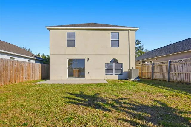 $284,900 | 1046 Brenton Leaf Drive, Ruskin, FL 33570