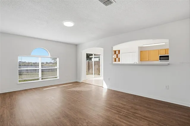 $284,900 | 1046 Brenton Leaf Drive, Ruskin, FL 33570