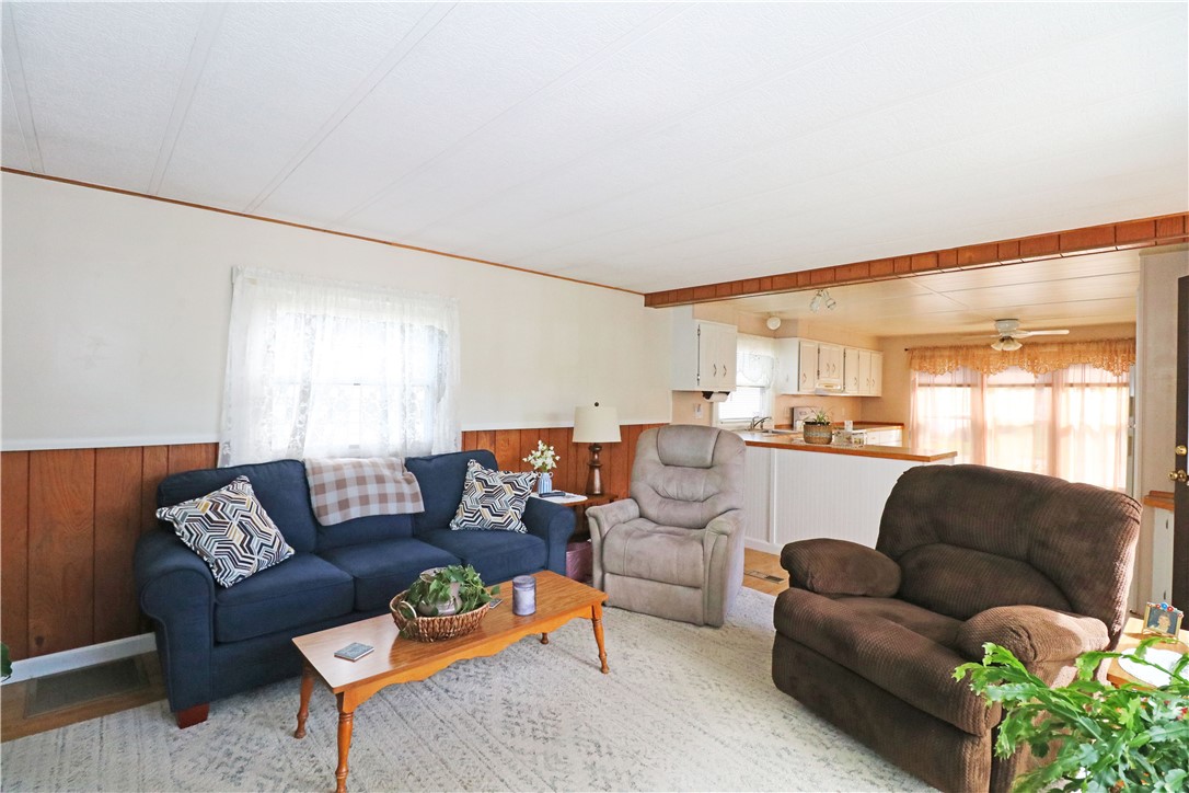 56 Bayview Parkway Middletown, RI 02842 - Photo 11 of 27