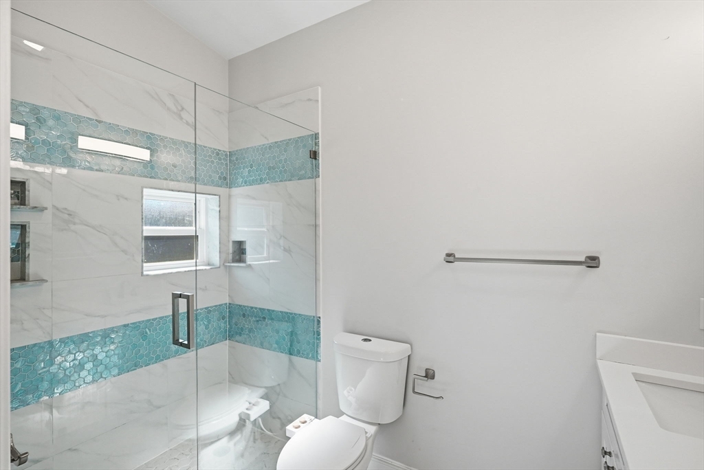 34 Underhill Street, Unit 4 Winthrop, MA 02152 - Photo 12 of 17