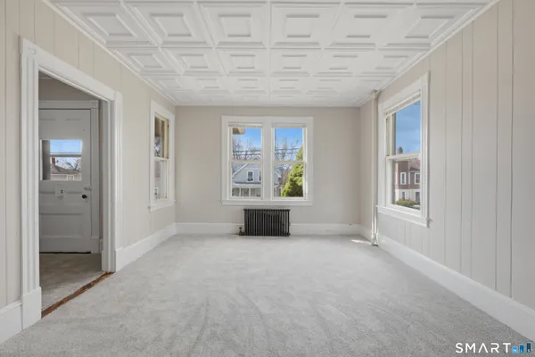 $2,000 | 45 Dunham Street, Norwich, CT 06360