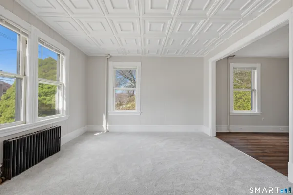 $2,000 | 45 Dunham Street, Norwich, CT 06360