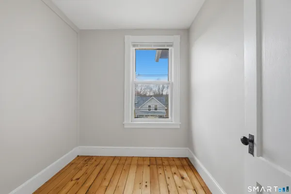 $2,000 | 45 Dunham Street, Norwich, CT 06360