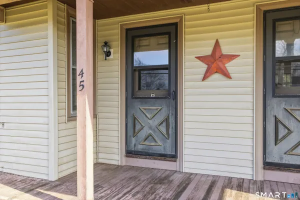 $2,000 | 45 Dunham Street, Norwich, CT 06360