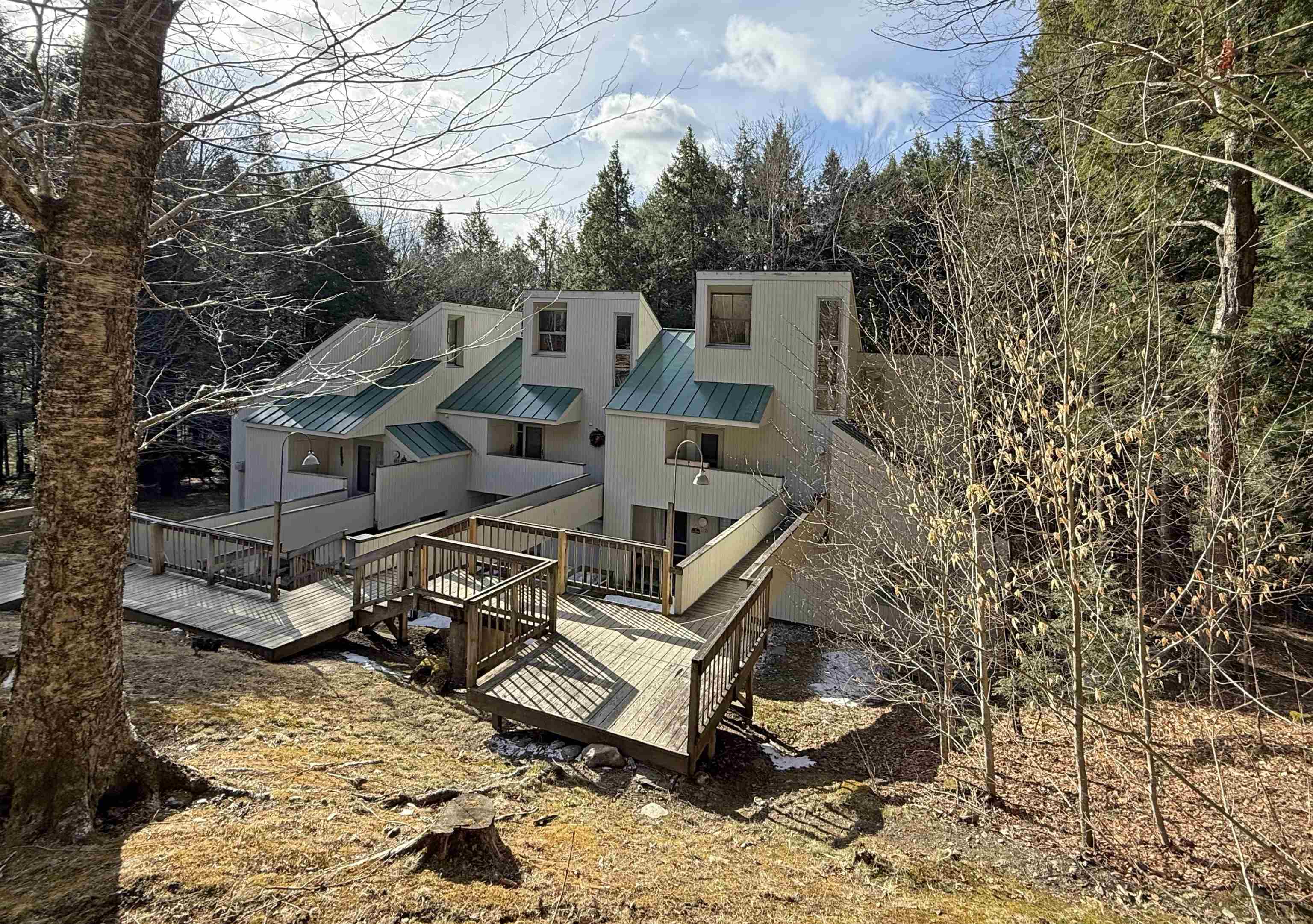 954 Butternut Hill Road, Unit D5 Waitsfield, VT 05673 - Photo 1 of 31 Gallery Image 1
